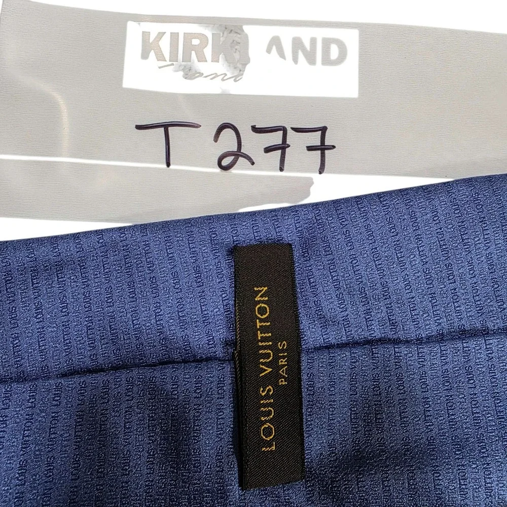 LOUIS‎ VUITTON Blue Silk Monogram Logo Mens Tie Luxury Designer Business Suit